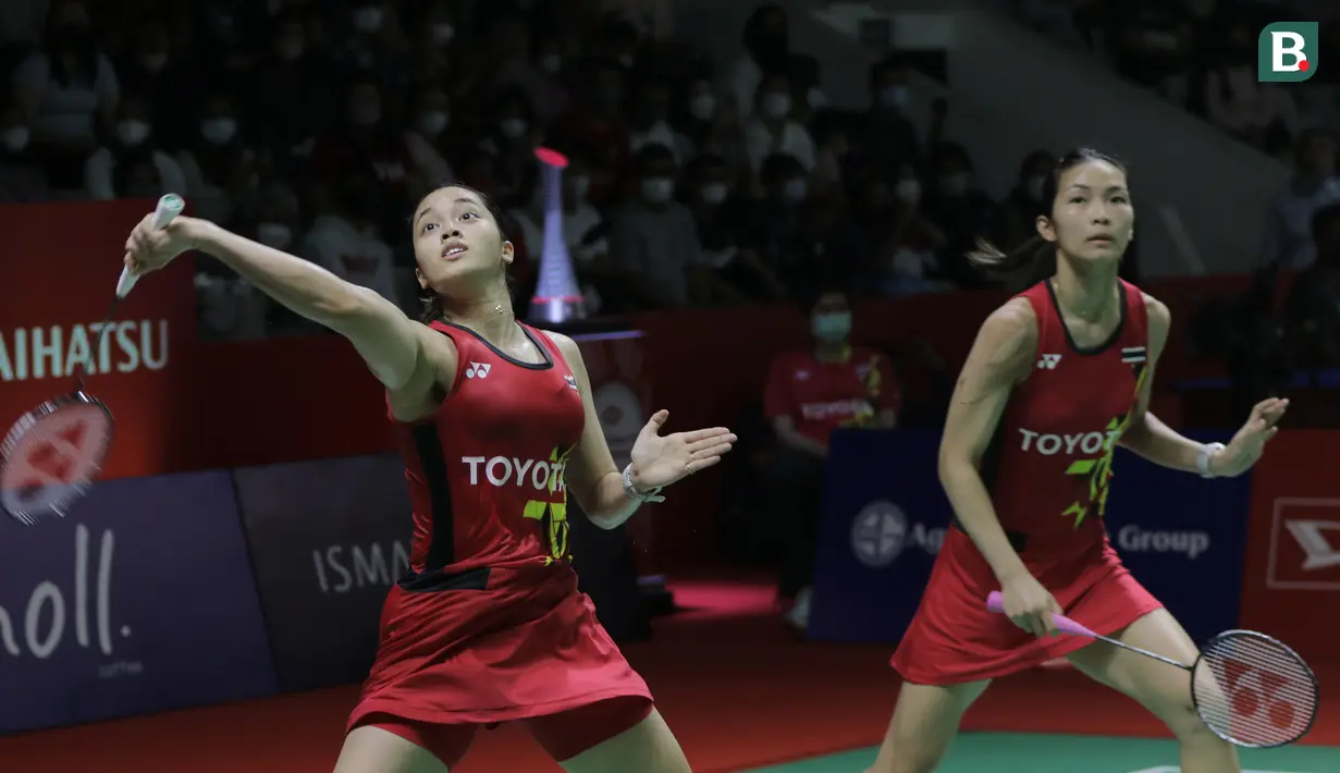 Selain karirnya yang gemilang, paras cantik Rawinda pun turut mencuri perhatian. Tak jarang dia tampil modis nan seksi di luar lapangan. (Bola.com/Ikhwan Yanuar)