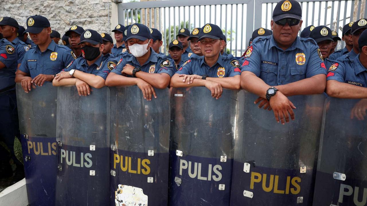 Bandara Manila dijaga ketat saat penangkapan mantan Presiden Filipina Rodrigo Duterte
