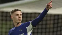 Adaptasi menjadi hal penting bagi seorang pemain saat membela klub barunya. Ada yang membutuhkan waktu yang lama, namun tak sedikit pula yang langsung nyetel dengan klub barunya hingga mampu tampil gacor dengan mencetak banyak gol. Seperti tiga pemain Chelsea berikut yang mampu mencetak 20 gol atau lebih pada musim debutnya di Liga Inggris. (AP Photo/Ian walton)