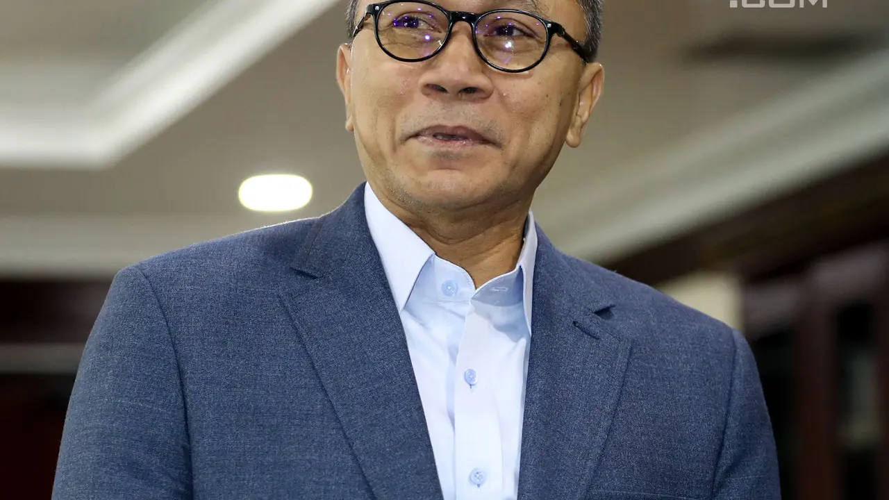 Senyum Hangat Zulhas Sambut Cak Imin Bahas Pilkada dan Pilpres