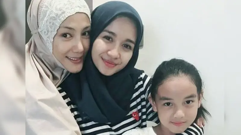 Laudya Cynthia Bella dan Erra Fazira