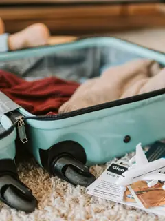 Ilustrasi koper untuk packing (Foto/Sumber: Pexels.com/Vlada Karpovich)