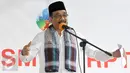 Wakil Gubernur (Wagub) DKI Jakarta, Djarot Saiful Hidayat memberikan kata sambutan saat peresmian Ruang Publik Terpadu Ramah Anak (RPTRA) Pola Pinang, Pondok Labu, Jakarta Selatan, Kamis (13/10). (Liputan6.com/Yoppy Renato)