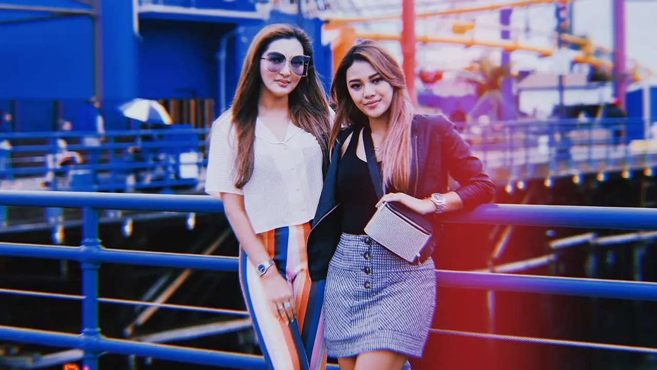 [Bintang] Aurel Hermansyah dan Ashanty