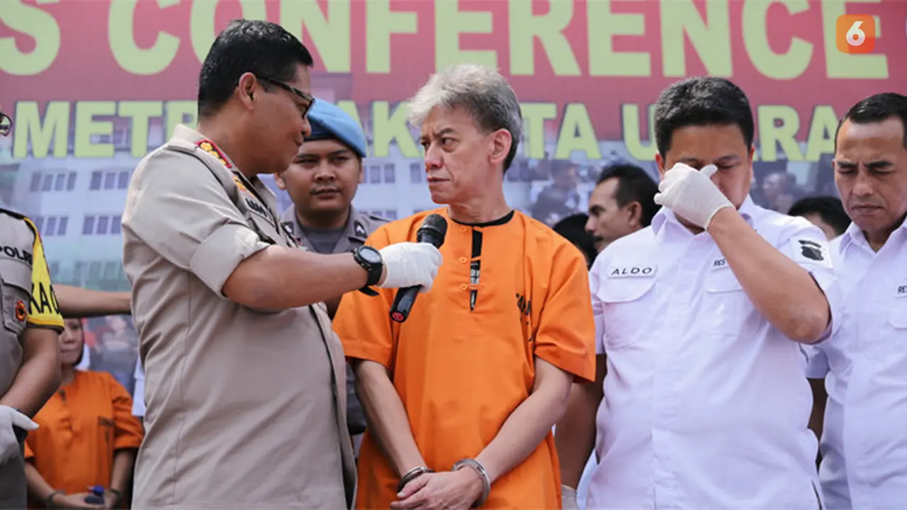 [Bintang] 18 Artis -Vonis Narkoba Artis -Fariz RM