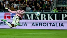 Aksi Randal Kolo Muani (Juventus) dalam pertandingan sepak bola Serie A antara Cagliari Calcio dan Juventus di Unipol Domus, Cagliari, Sardinia, Senin (12-10-2026) dini hari WIB. (Foto oleh Gianluca Zuddas/Lapresse)