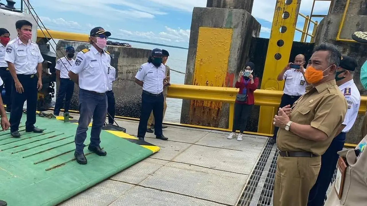 Seluruh ABK Negatif Covid-19, Wali Kota Tarakan Lepas Keberangkatan KMP Julung-Julung