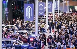 Rata-rata mobil listrik di China kini mampu menempuh 528 km dalam sekali pengisian penuh, berkat kemajuan pesat teknologi baterai dan efisiensi energi (HKCD)