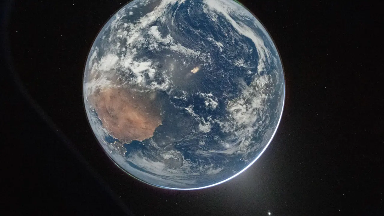 Astronaut Artemis II mengirimkan foto perdana Bumi dari Orion. (Dok. NASA/Reid Wiseman)