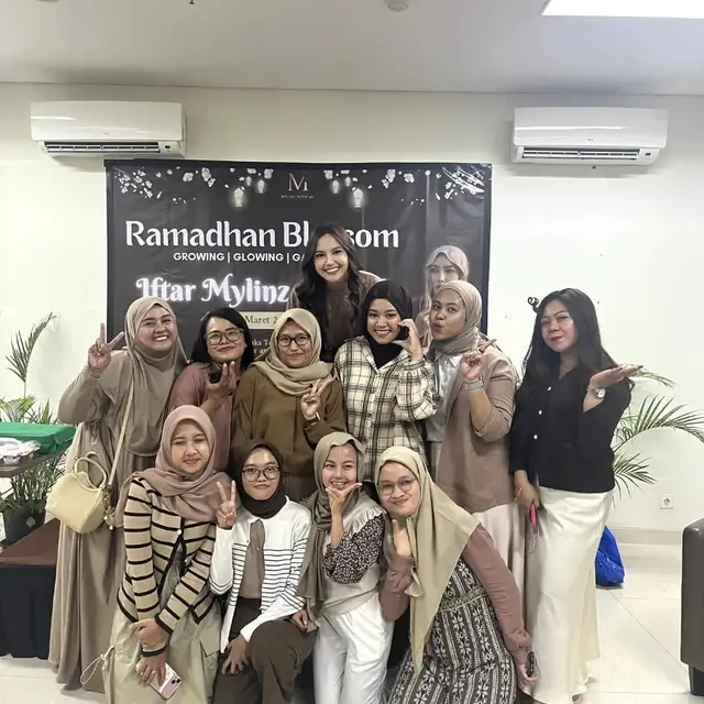 6 Potret Mahalini Bukber Bareng Fans, Bikin Video Velocity hingga Nyanyi Sampai Menutup Mata