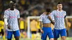 Manchester United menuai hasil buruk dalam laga matchday pertama Grup F Liga Champions 2021/2022 usai kalah 1-2 dari tuan rumah Young Boys, Selasa (14/9/2021). Kartu merah Aaron Wan Bissaka dan blunder Jesse Lingard jadi sumber malapetaka Setan Merah. (Keystone via AP/Peter Klaunzer)