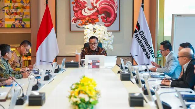 Kepala Badan Pengaturan BUMN, Dony Oskaria menjelaskan mengenai program konsolidasi PT PLN (Persero). (Dok BP BUMN)