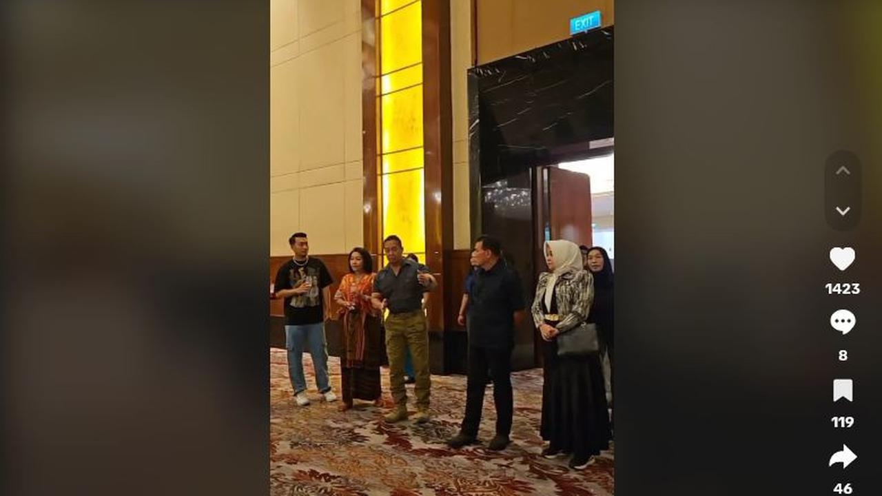 Sebelumnya, Andika Perkasa dan Yuyu Sutisna tampak berada di sebuah gedung mewah. <br>