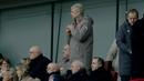 Pelatih Arsenal, Arsene Wenger menyaksikan anak asuhnya berlaga melawan Hull City dari tribun penonton pada lanjutan Premier League di Emirates Stadium, London, (11/2/2017). Arsenal menang 2-0.  (AP/Matt Dunham)