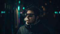 Pengguna rokok elektrik banyak di kalangan remaja. (Foto: Unsplash/Radu Florin)