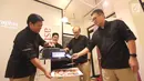 Direktur PT Astra Graphia Tbk Mangara Pangaribuan, EDS Product Manager Roma Romansyah, Chief Business Planning & Marketing King Iriawan dan Head of Product Marketing Rudy Sunarto pada peluncuran Fuji Xerox ApeosPort/DocuCentre-VII Series di Jakarta, (28/3). (Liputan6.com/HO/Dede)