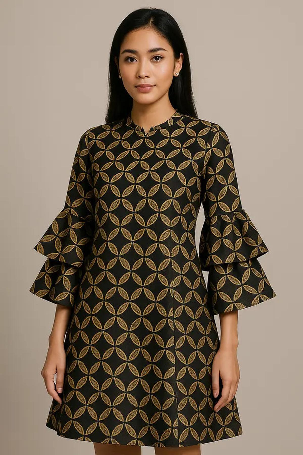 7 Model Baju Batik Lengan Lonceng Dua Tingkat Motif Kawung Modern, Anggun dan Elegan