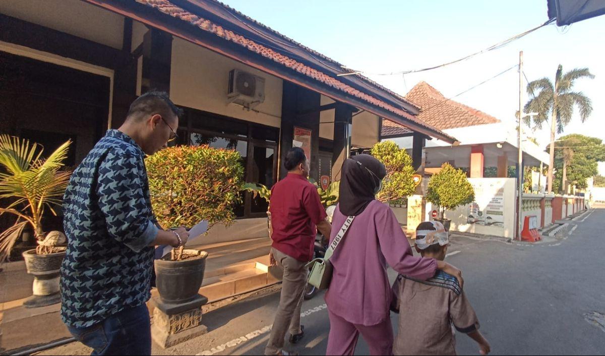 Pria yang juga menjabat sebagai Ketua Komnas Perlindungan Perempuan dan Anak Jawa Timur ini mengaku pelaporan untuk membuktikan ada tidaknya unsur pidana dalam kasus tersebut.&nbsp;<br>