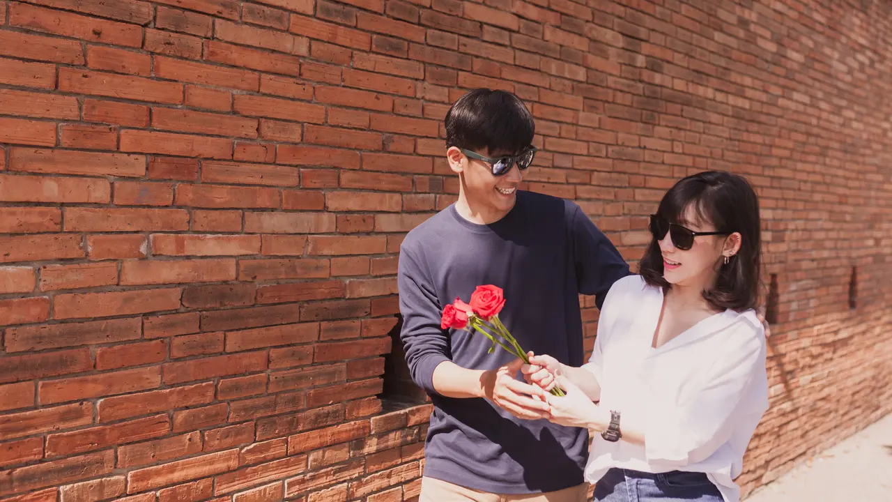 couple september selalu rindu