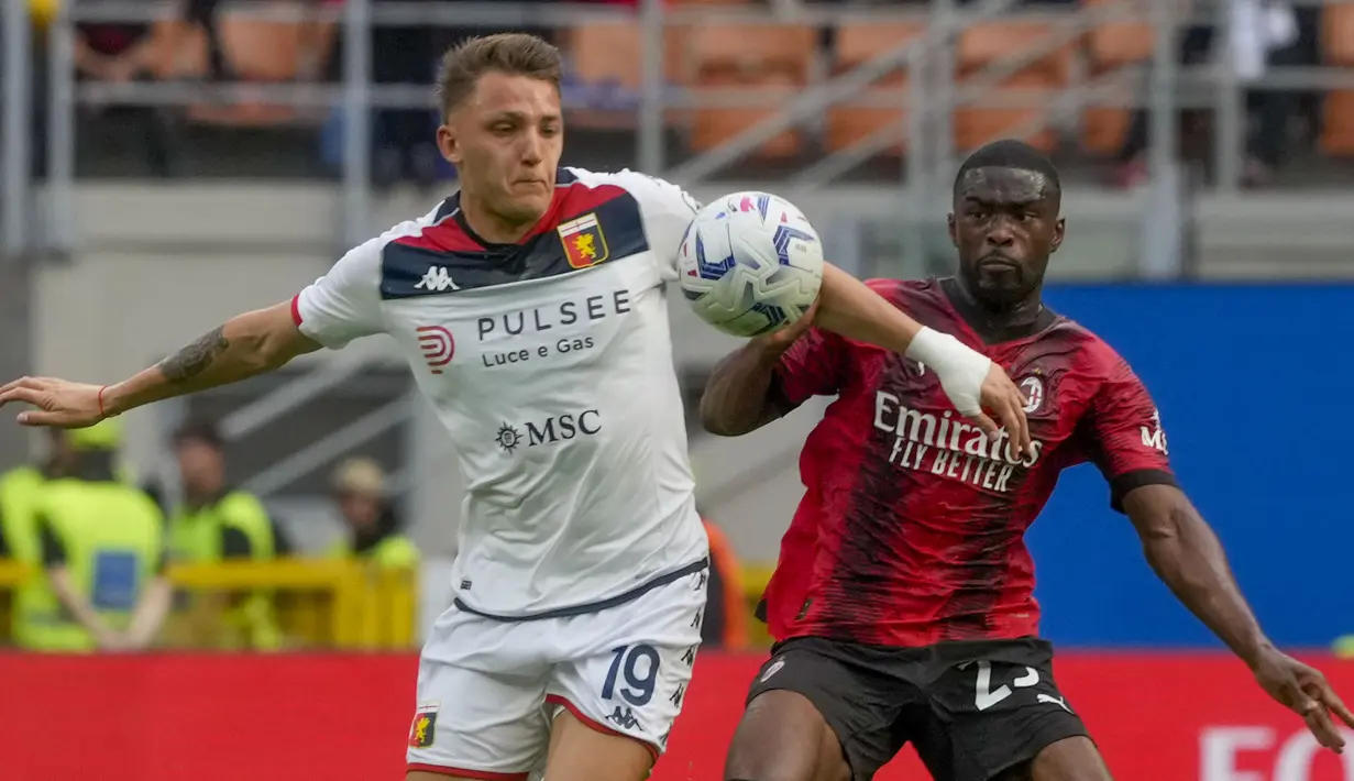 Sementara gol Genoa dipersembahkan Mateo Retegui, Caleb Ekuban, dan bunuh diri Malick Thiaw. (AP Photo/Luca Bruno)