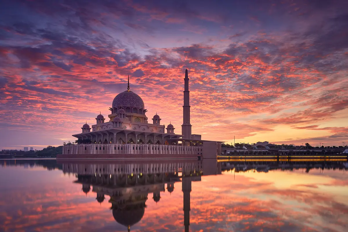 [Bintang] Jadwal Sholat, Imsakiyah, dan Buka Puasa Hari ke-8, 24 Mei 2018