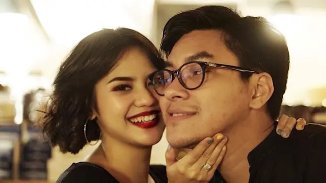 Mytha Lestari dan Barry Maheswara