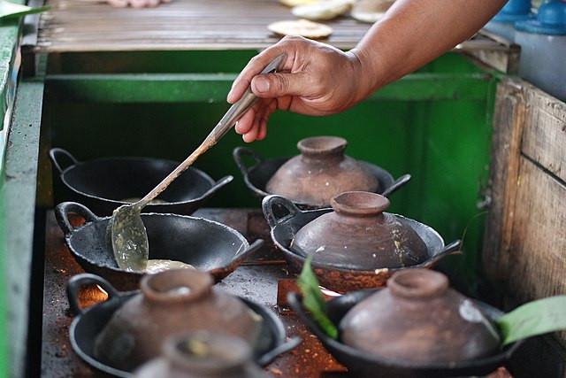 Ilustrasi Serabi. (Foto: Hersy ardianty a/Wikimedia Commons)