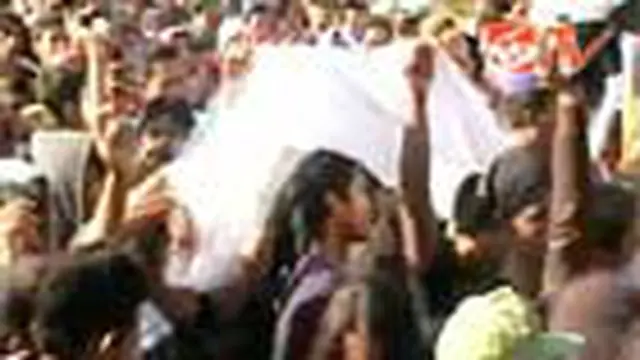 Konser Dangdut di Lamongan Ricuh