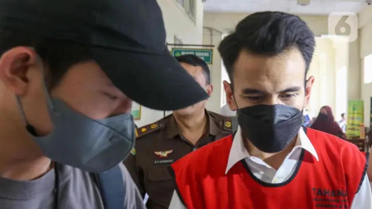 Pamer Senjata Api hingga Rusak Ruko di Jakut, Selebgram Adam Deni Terancam Penjara hingga 15 Tahun