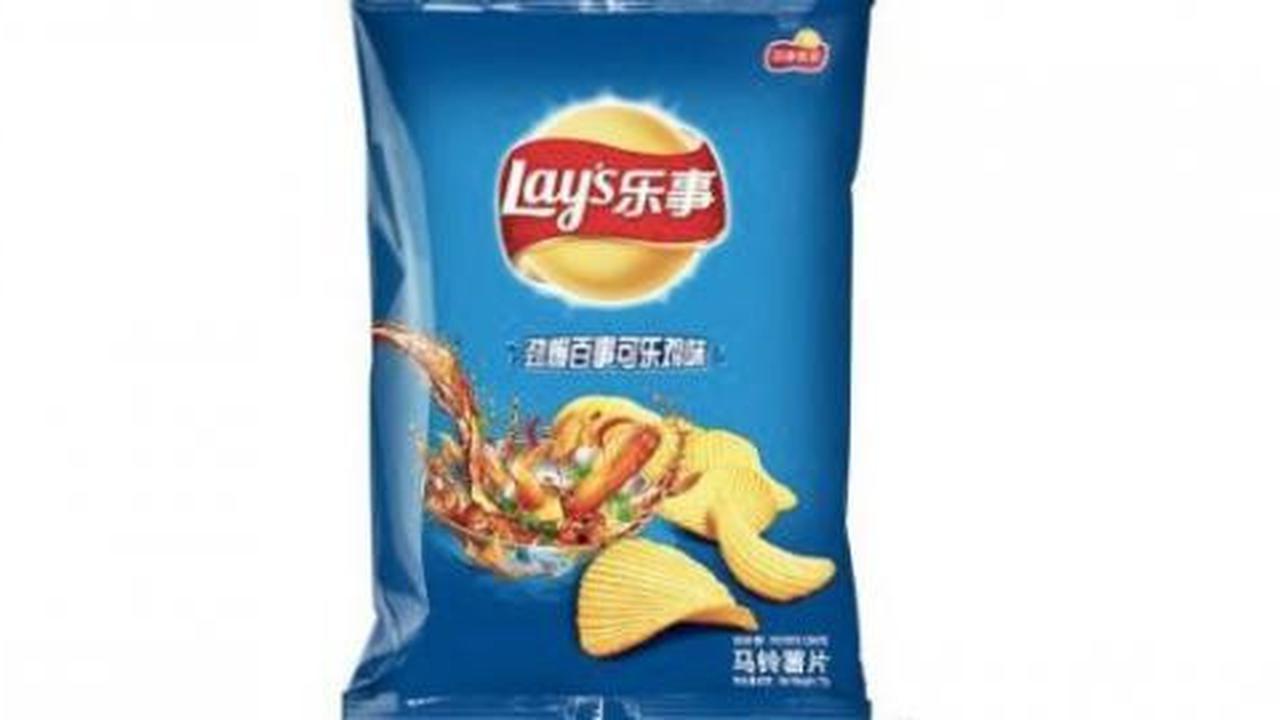 Keripik kentang rasa ayam Pepsi, mau coba?