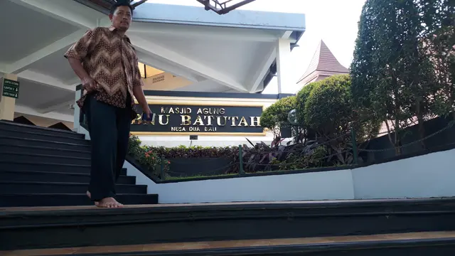 Puja mandala di nusa dua bali