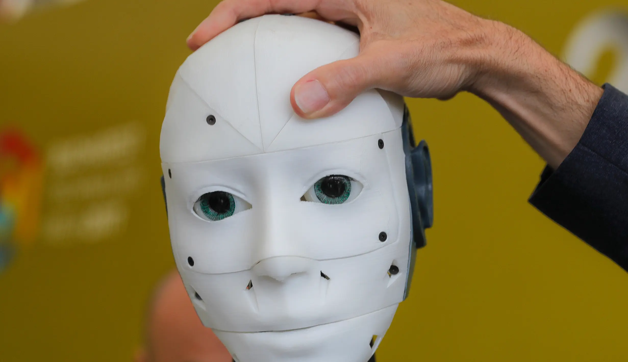 Perancang Prancis Luncurkan Robot InMoov di Romania - Foto Liputan6.com