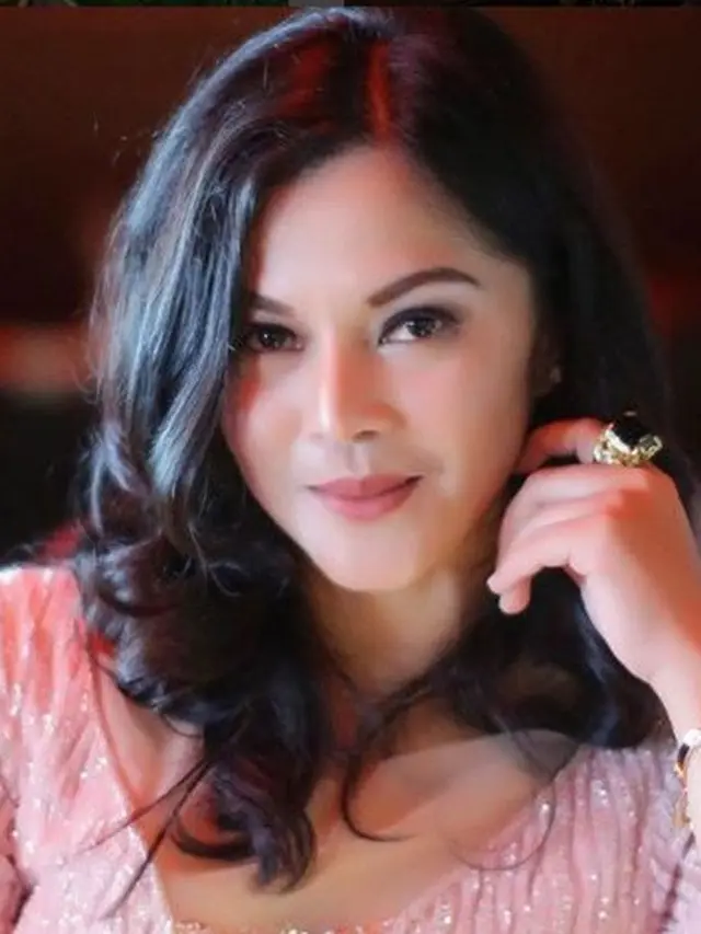 [Bintang] Rachel Vennya