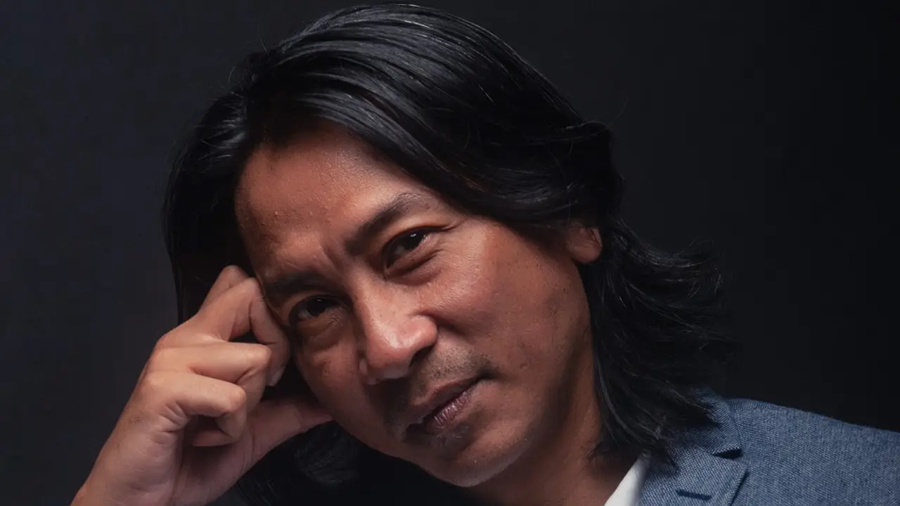 Penyanyi Lobow merilis single Father di Hari Ayah Nasional.