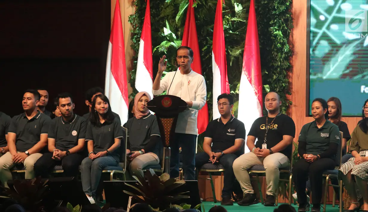 Presiden Joko Widodo memberi sambutan dalam Spirit of Millenials: Green Festival di Jakarta, Kamis (31/1). Acara ini juga untuk mendorong lahirnya ide-ide dan inovasi baru di sektor agrikultur. (Liputan6.com/Angga Yuniar)