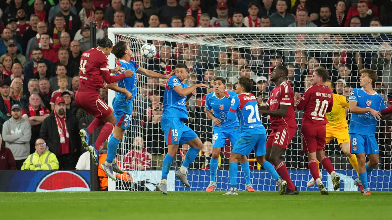 Foto: Laga Dramatis Liverpool vs Atletico Madrid, Virgil van Dijk Jadi Penentu Kemenangan