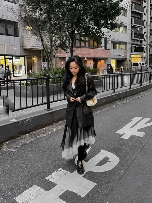 6 Gaya Rachel Vennya Liburan di Jepang Bareng Buah Hati, Tuai Pujian dengan Busana Tertutup