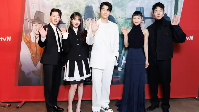 Para bintang drakor Our Blooming Youth. (Foto: Prime Video)