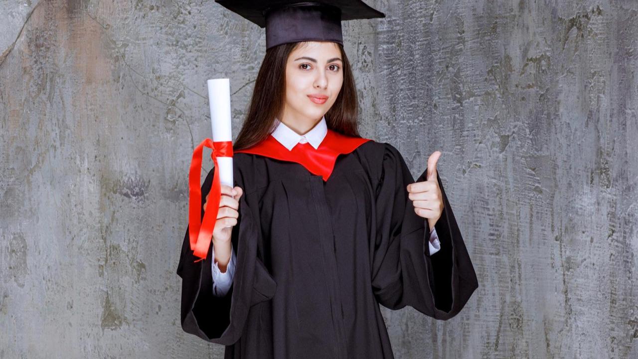 Mengenal Predikat Cumlaude, Jenis-Jenis dan Cara Mencapainya di Dunia Pendidikan