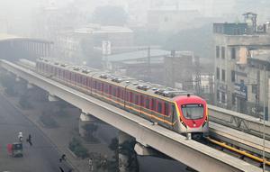 Berdasar pantauan situs Swiss IQAir, kota Lahore pada Minggu (3/11/2024) memiliki indeks kualitas udara "berbahaya" di angka 557. (Arif ALI/AFP)