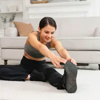 Tak hanya membantu mengurangi kelelahan, peregangan telapak kaki juga bermanfaat untuk meningkatkan fleksibilitas, memperkuat otot, dan menjaga kesehatan kaki secara keseluruhan. [Dok/freepik.com]