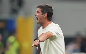Cristian Chivu Minta Inter Milan Berani Bangkit di Liga Champions, Uang Bukan Jaminan