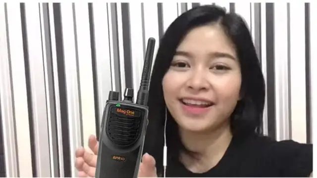 Minta Foto Amel JKT48 Diedit Pegang Sesuatu, 6 Kreasi Netizen Ini Kocak