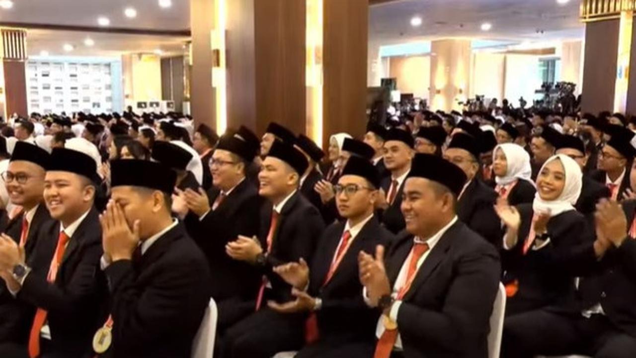 VIDEO: Tegas DPR PDIP Minta Mahkamah Agung Peduli Nasib Panitera "Fasilitas Kurang, Status Tak Jelas!"