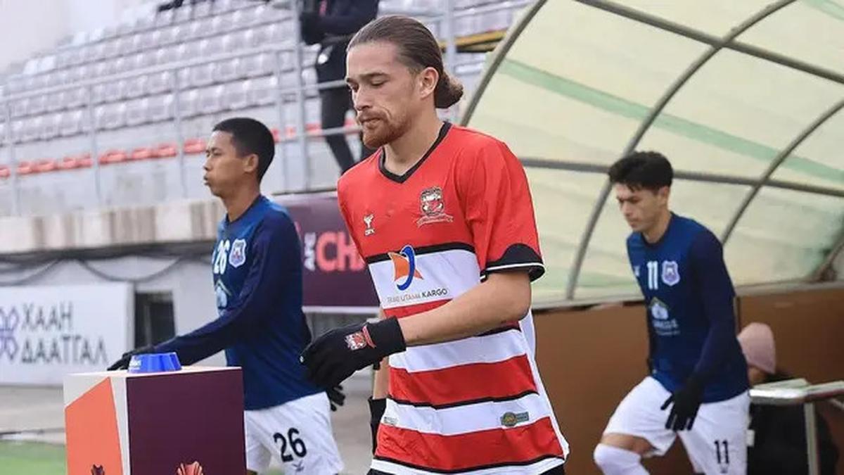 Perpanjang Kontrak di Madura United, Jordy Wehrmann Bikin Klub Peminat Patah Hati