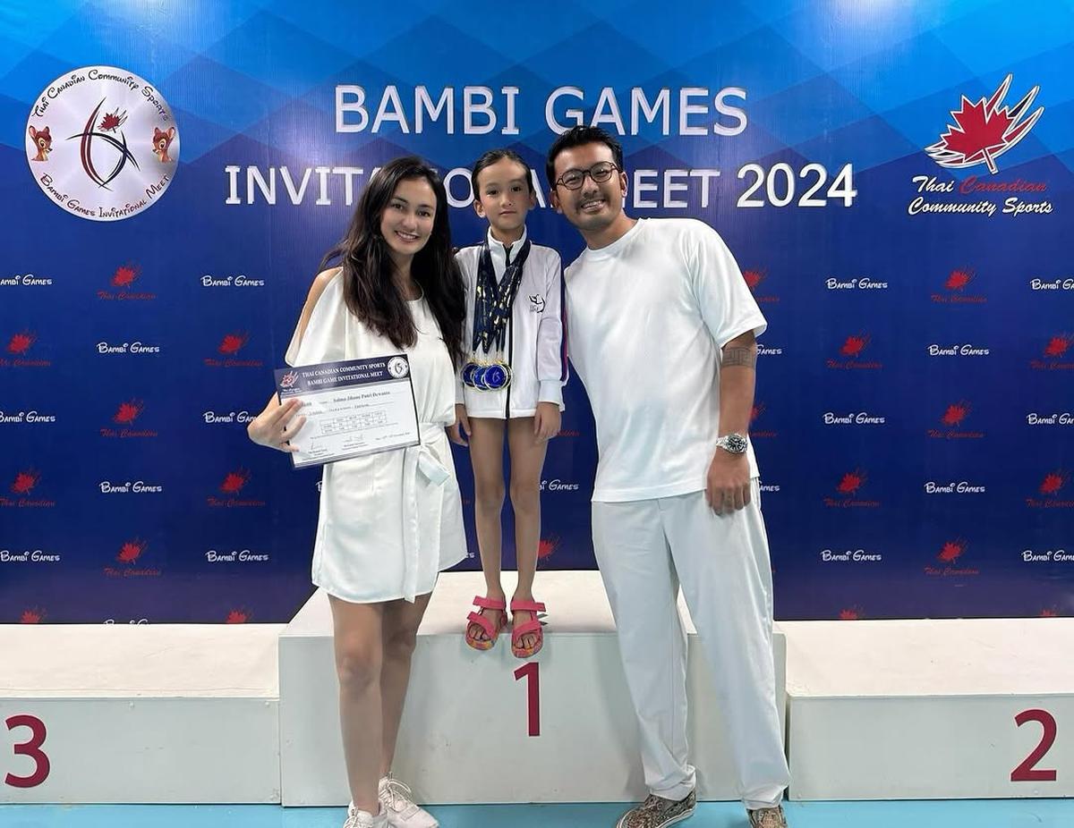 7 Potret Salma Jihane Anak Rio Dewanto dan Atiqah Hasiholan Ikut Kejuaraan Gymnastic di Bangkok, Berhasil Bawa Pulang 4 Medali Emas