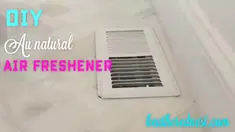 Berikut ini tutorial untuk membuat pengharum ruangan sederhana dengan jepitan jemuran berbahan kayu hanya dalam 10 detik saja.