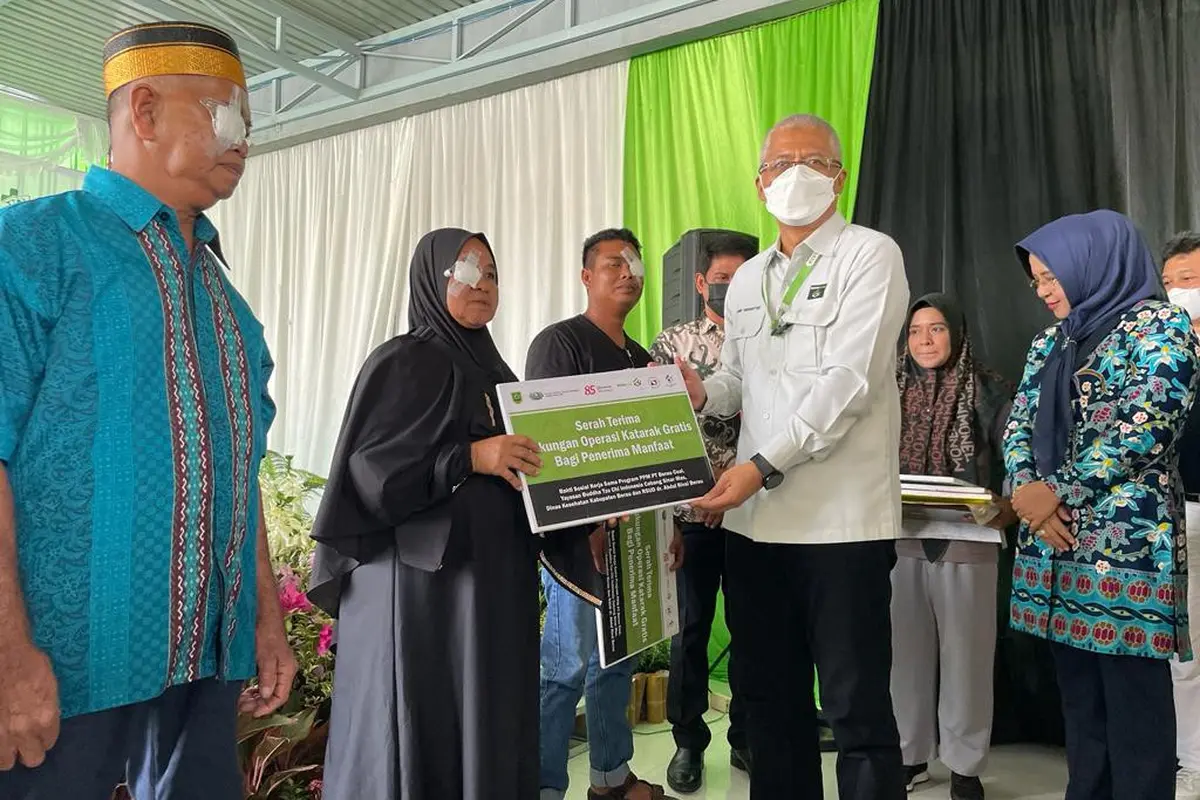 Sinar Mas melalui PT Berau Coal berkolaborasi dengan Yayasan Buddha Tzu Chi Sinar Mas, Dinas Kesehatan Kabupaten Berau, dan RSUD Abdul Rivai, mengadakan Bakti Sosial Operasi Katarak Gratis untuk Masyarakat Berau Dan Sekitarnya. (Dok Sinar Mas)