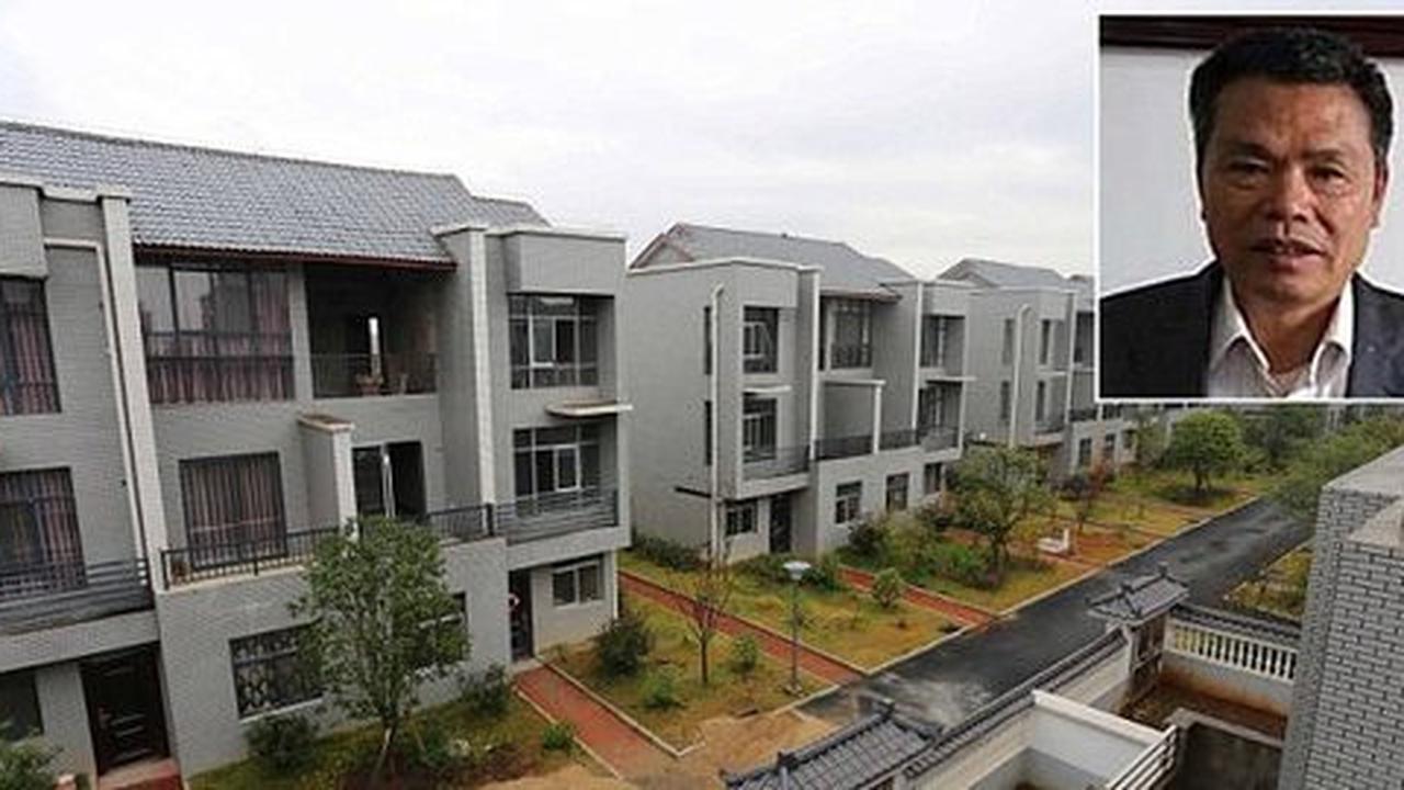 Jutawan China bagi-bagi rumah mewah pada tetangga miskin