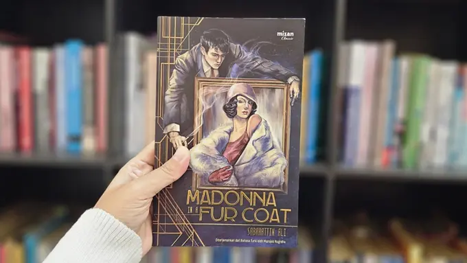 Review Buku Novel Madonna In A Fur Coat